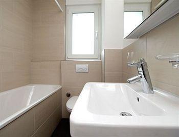 Guesthouse Dienerstrasse Zürih Dış mekan fotoğraf